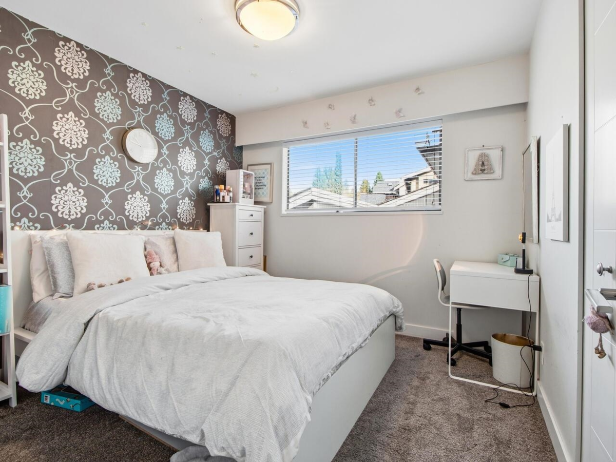 Powder Room Photo of 7640 Lawrence Drive, Burnaby, BC