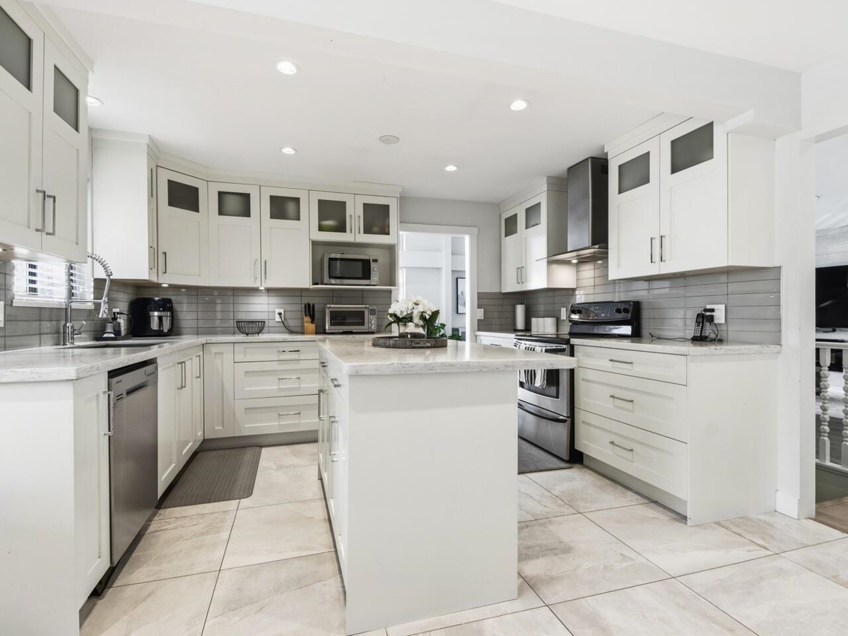 Primary Bedroom Photo of 7640 Lawrence Drive, Burnaby, BC