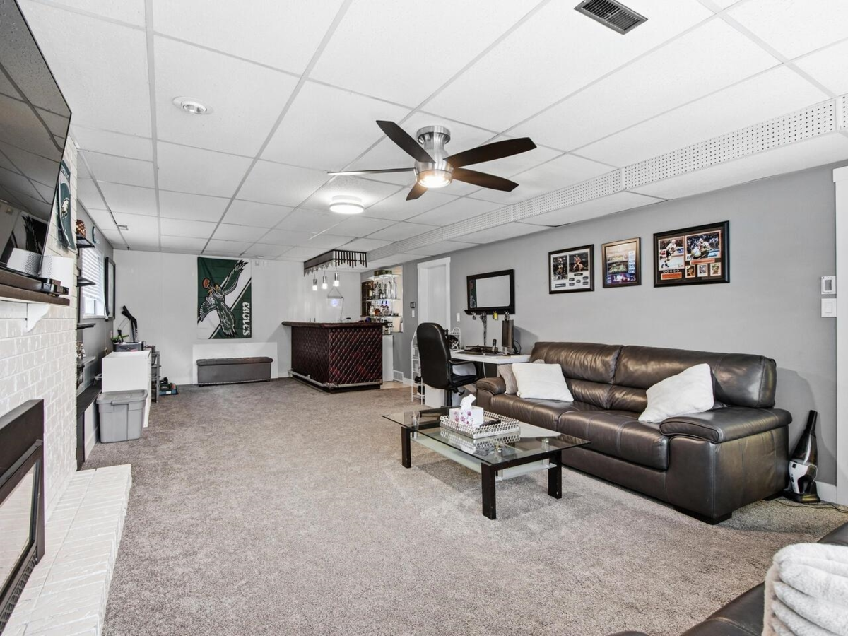 Staircase Photo of 7640 Lawrence Drive, Burnaby, BC