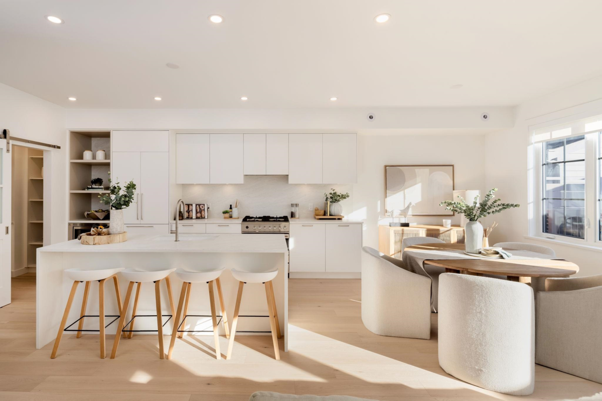 Kitchen Island Photo of 6450 Hammermill Avenue, Delta, BC