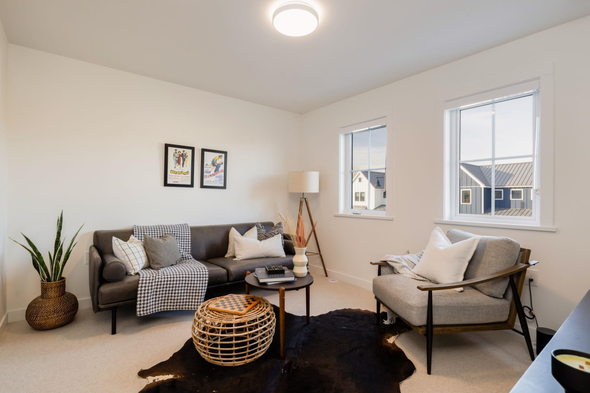 Laundry Room Photo of 6450 Hammermill Avenue, Delta, BC