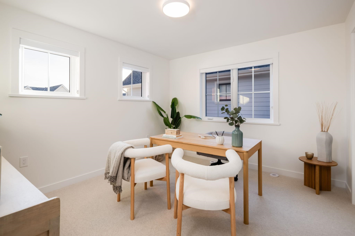 Mudroom Photo of 6450 Hammermill Avenue, Delta, BC