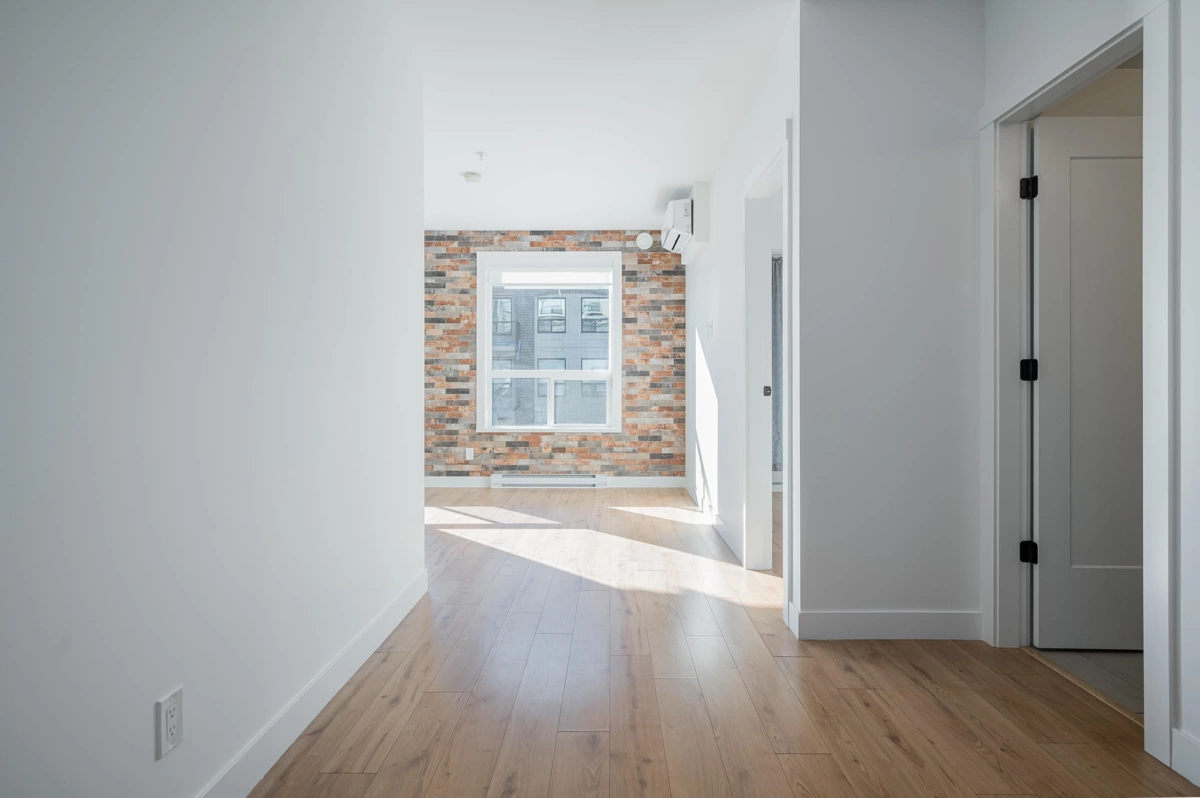 Dining Area Photo of 310-311 2493 Montrose Avenue, Abbotsford, BC