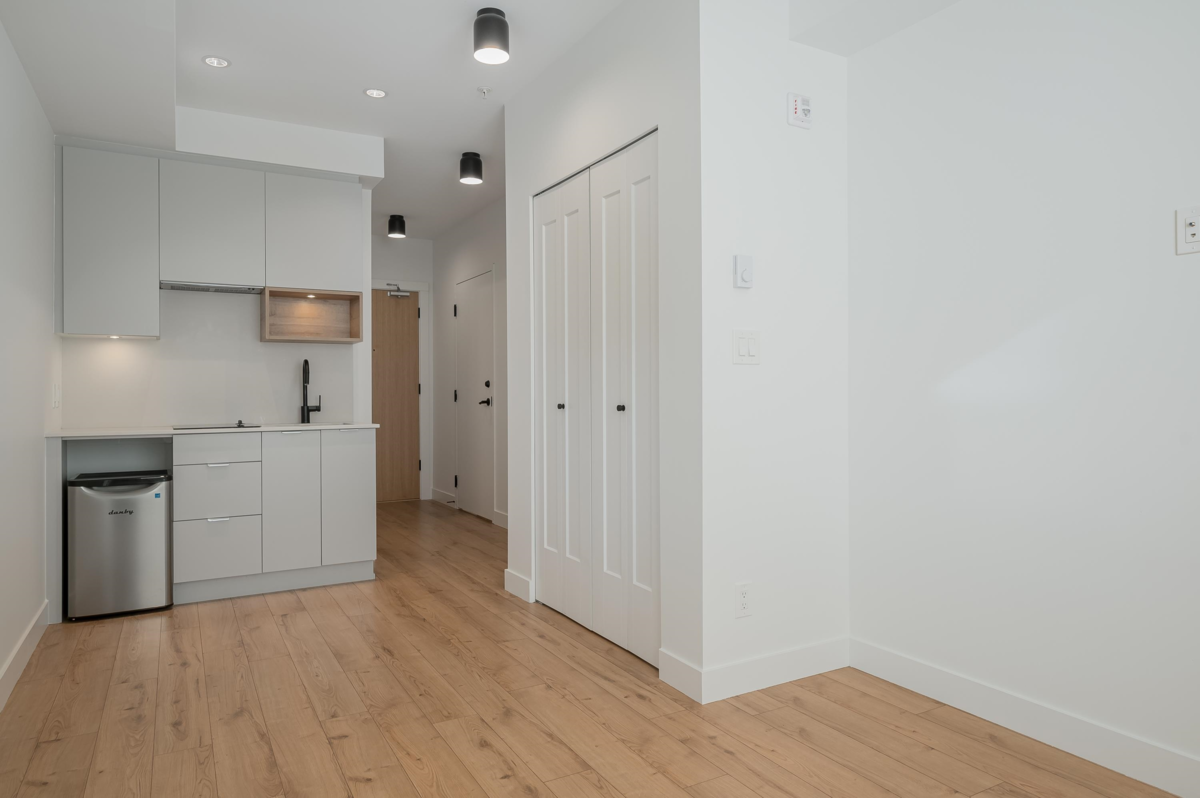 Garden / Landscaping Photo of 310-311 2493 Montrose Avenue, Abbotsford, BC