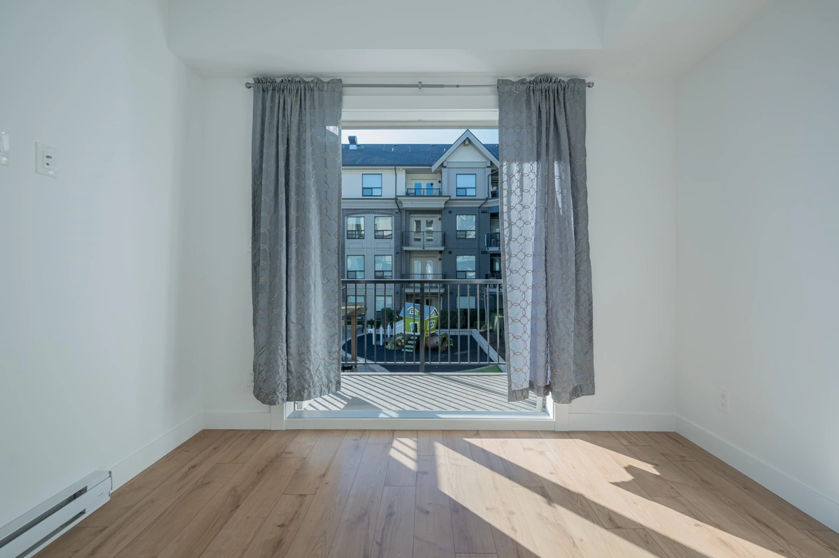 Mudroom Photo of 310-311 2493 Montrose Avenue, Abbotsford, BC