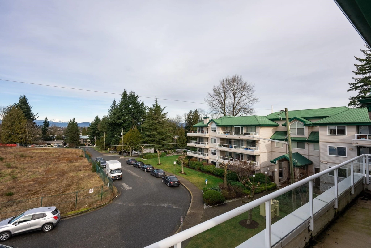 Garage Interior Photo of 453 2750 Fairlane Street, Abbotsford, BC