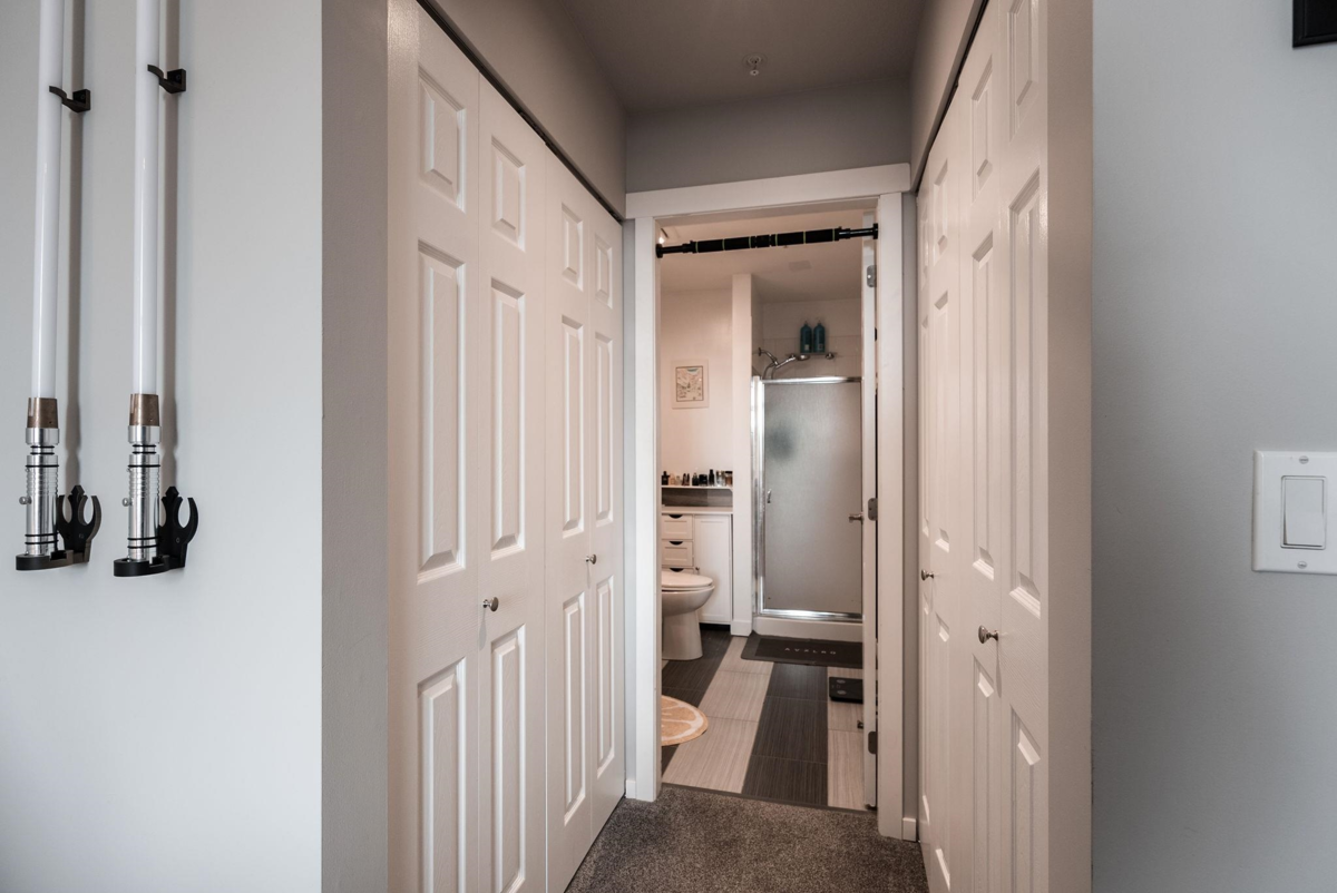 Guest Bathroom Photo of 453 2750 Fairlane Street, Abbotsford, BC