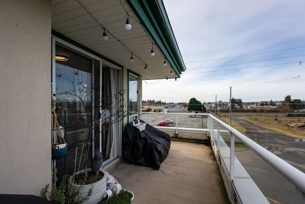 Mudroom Photo of 453 2750 Fairlane Street, Abbotsford, BC