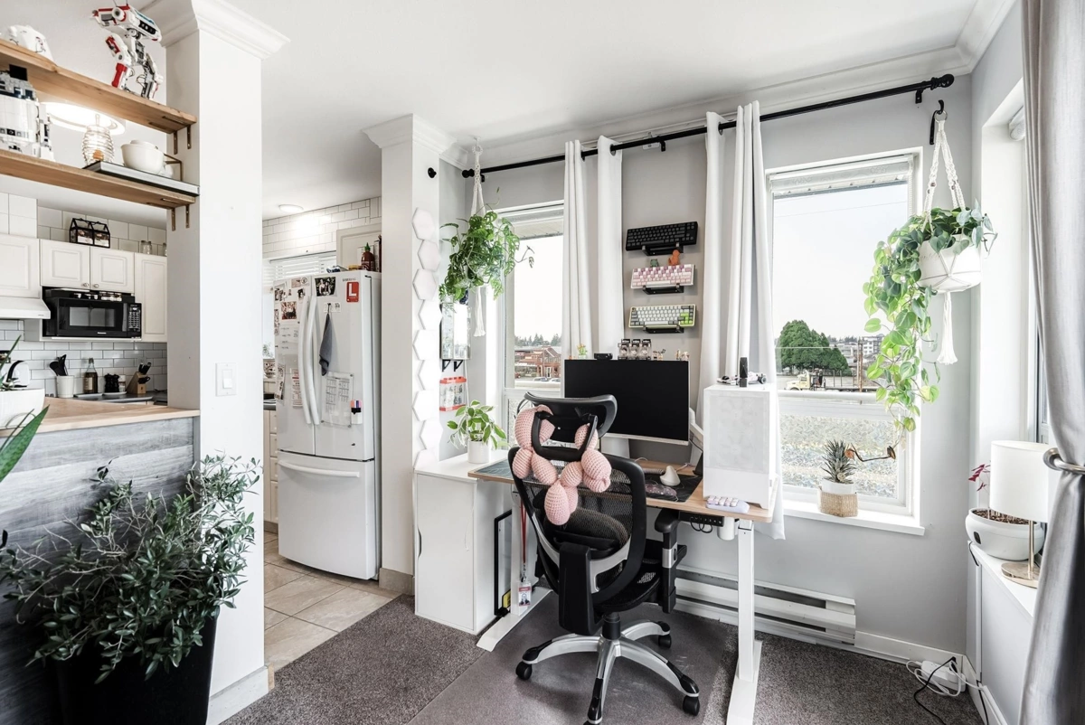 Primary Bathroom Photo of 453 2750 Fairlane Street, Abbotsford, BC