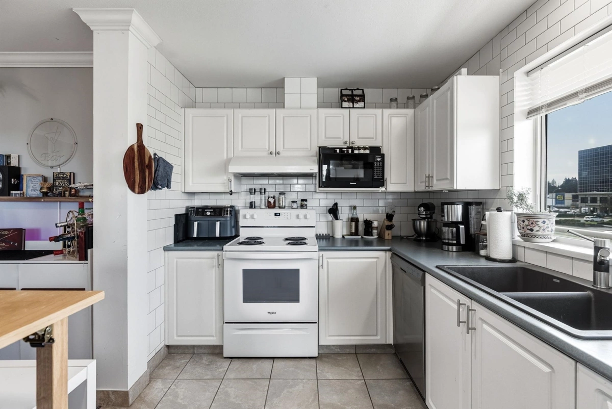 Primary Bedroom Photo of 453 2750 Fairlane Street, Abbotsford, BC