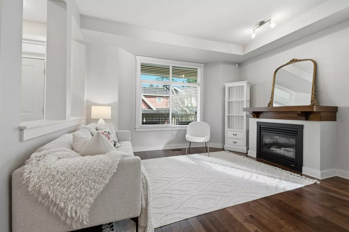 Breakfast Nook Photo of 21 15255 36 Avenue, Surrey, BC