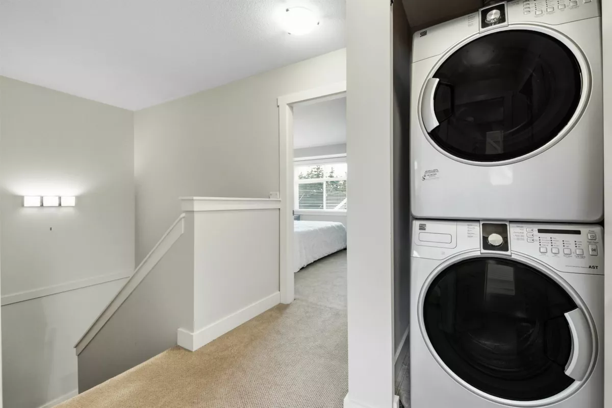 Hallway Photo of 21 15255 36 Avenue, Surrey, BC