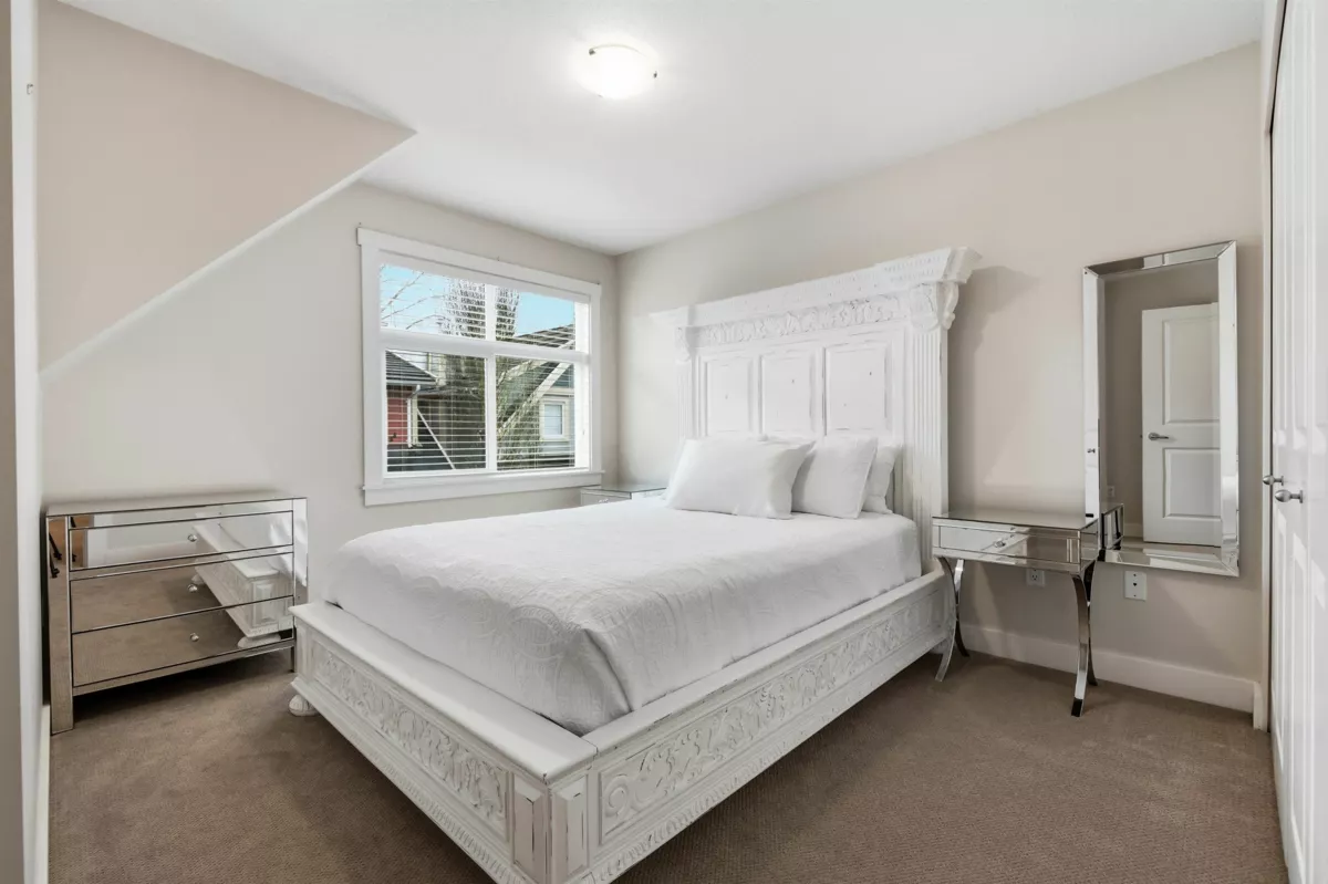 Mudroom Photo of 21 15255 36 Avenue, Surrey, BC