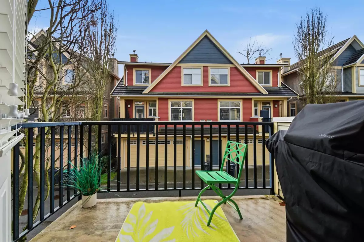 Office / Den Photo of 21 15255 36 Avenue, Surrey, BC