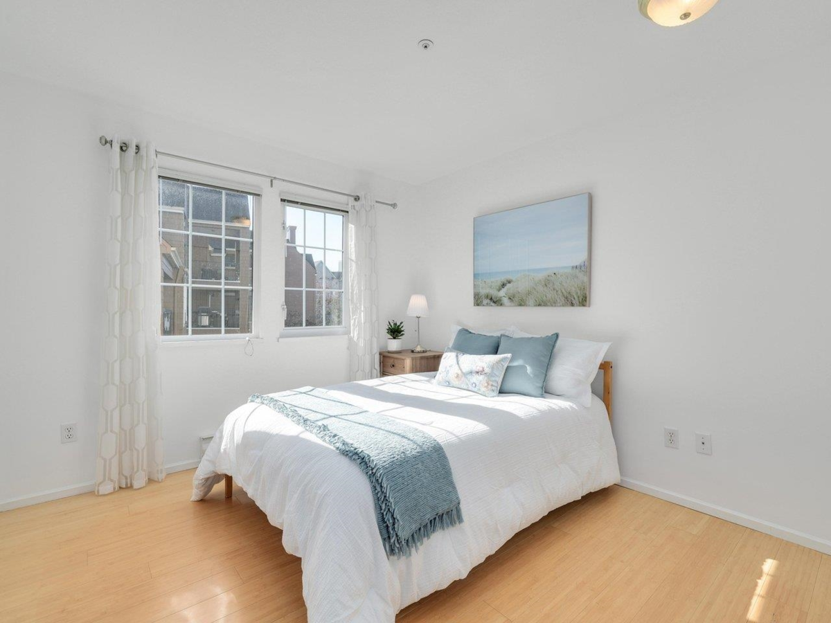 Bedroom 3 Photo of 206 5556 14 Avenue, Delta, BC