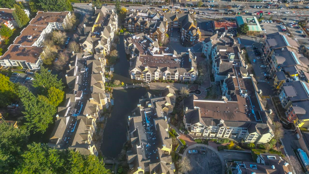 Hot Tub / Spa Photo of 206 5556 14 Avenue, Delta, BC