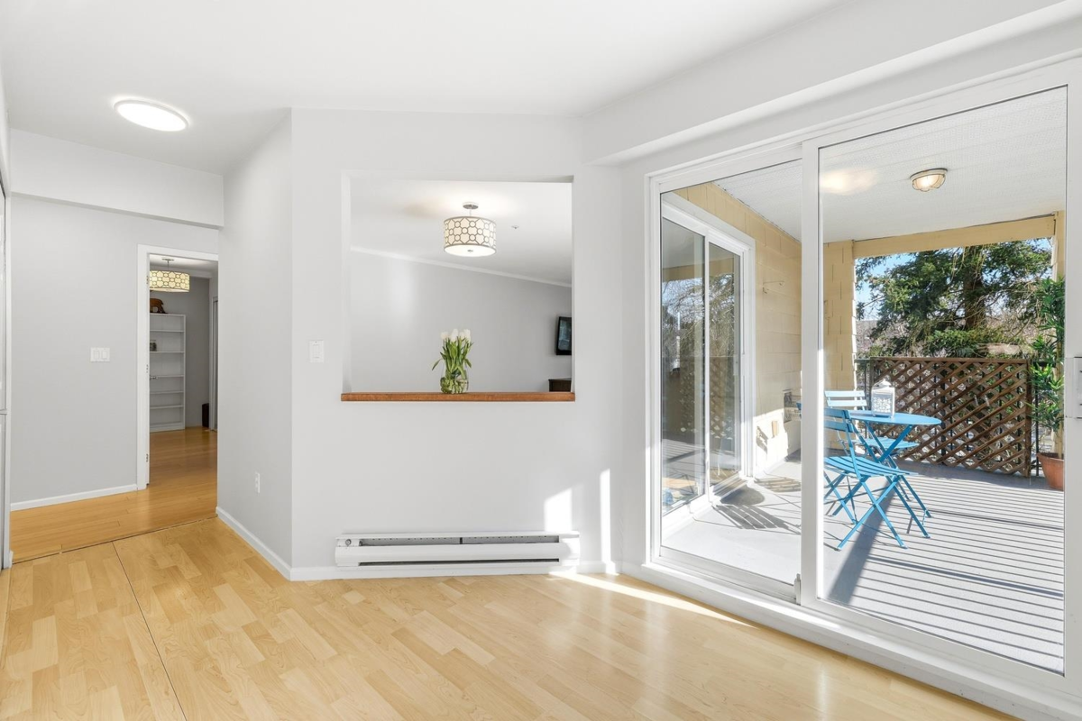 Kitchen Island Photo of 206 5556 14 Avenue, Delta, BC