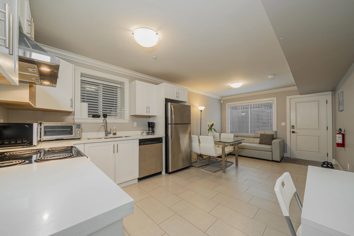 Outdoor Kitchen Photo of 15807 Buena Vista Avenue, White Rock, BC