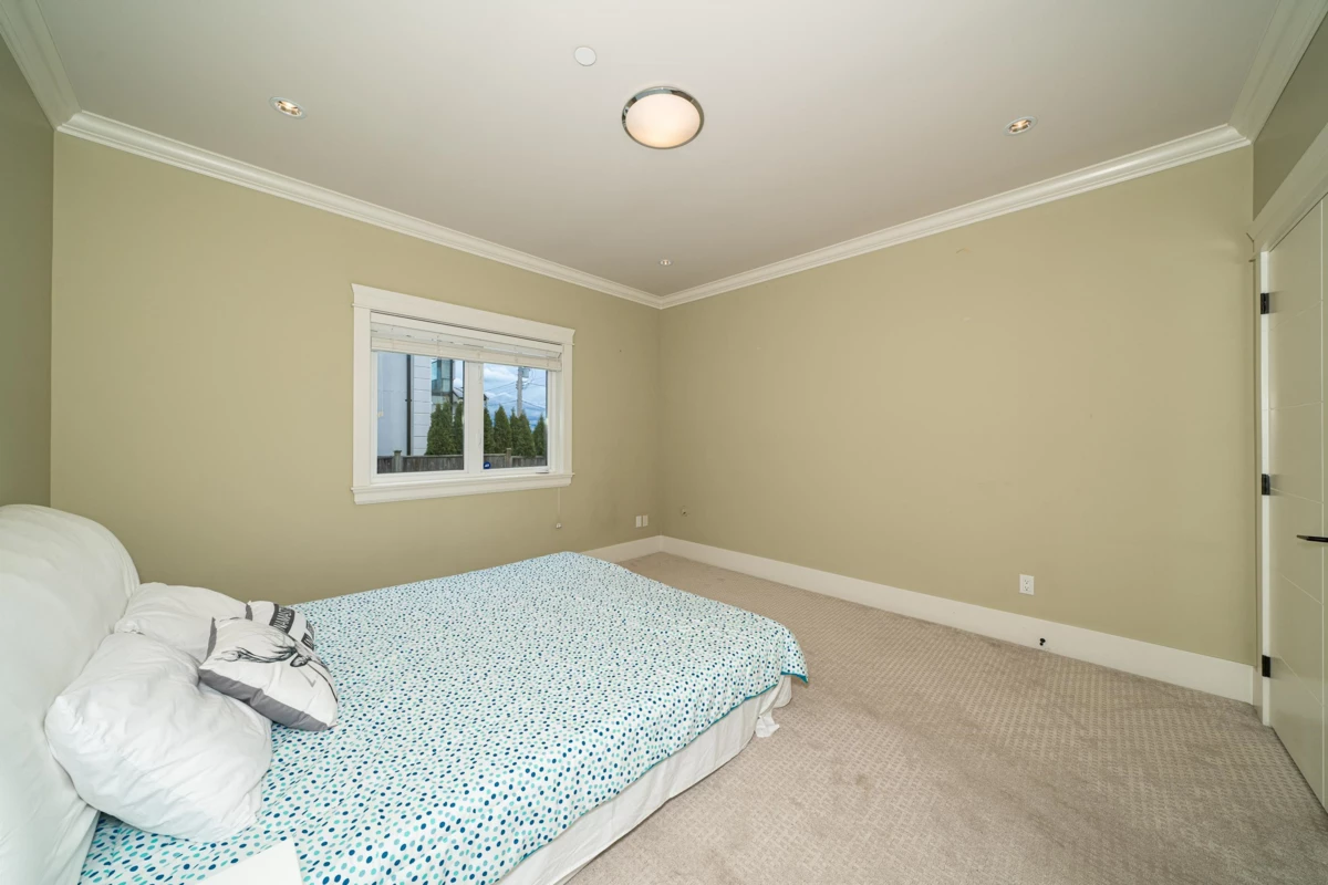 Pantry Photo of 15807 Buena Vista Avenue, White Rock, BC