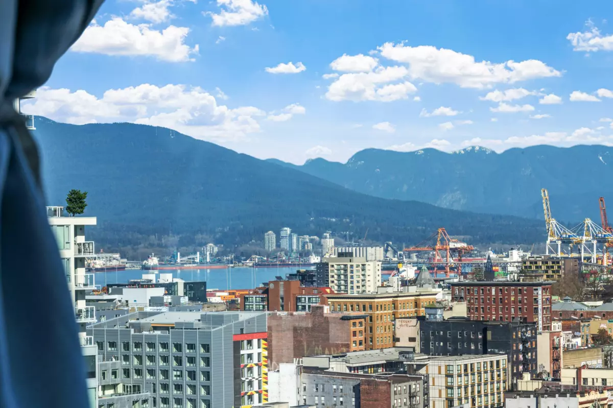 Entry Foyer Photo of 2309 688 Abbott Street, Vancouver, BC