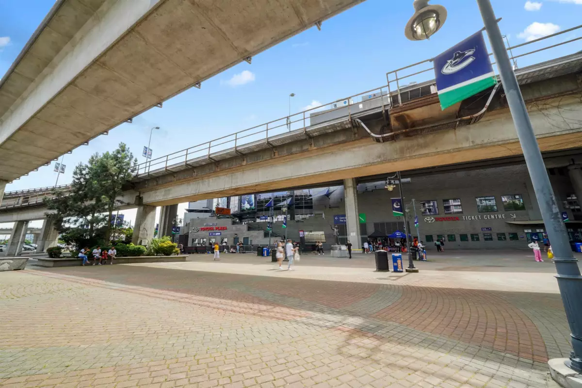 Hot Tub / Spa Photo of 2309 688 Abbott Street, Vancouver, BC