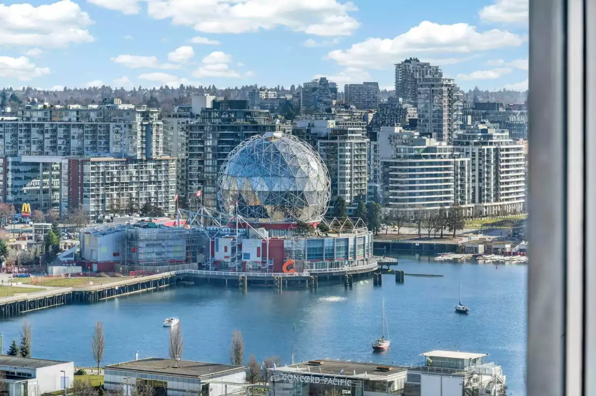 Mudroom Photo of 2309 688 Abbott Street, Vancouver, BC