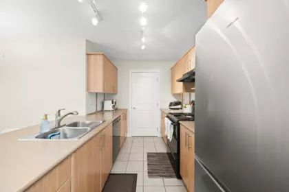 Breakfast Nook Photo of 305 19388 65 Avenue, Surrey, BC