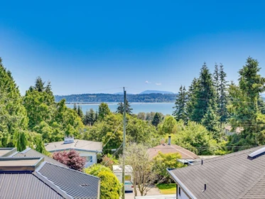 Fitness Center Photo Near 1126 Stevens Street, White Rock, BC