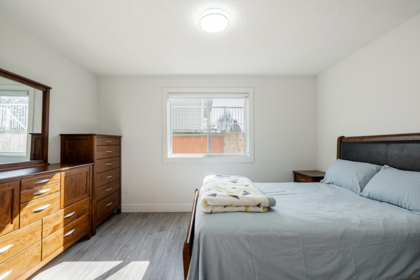 Laundry Room Photo of 6229 174b Street, Surrey, BC