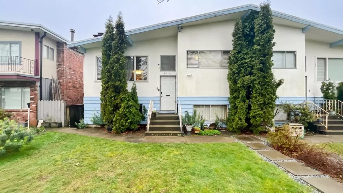 Exterior Rear Photo of 6611 Lakeview Avenue, Burnaby, BC