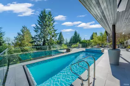 Aerial View of 535 Craigmohr Drive, West Vancouver, BC