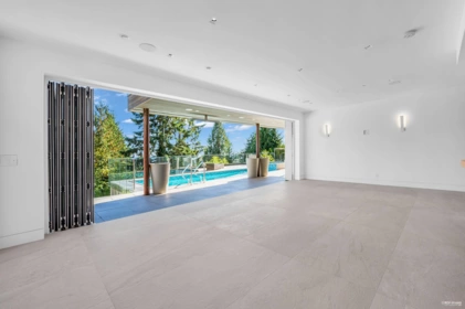 Garage Interior Photo of 535 Craigmohr Drive, West Vancouver, BC