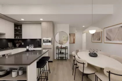 102 2268 E Broadway Street, Vancouver, BC, Vancouver — Apartment/Condo for sale