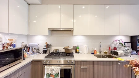 301 3588 Sawmill Crescent, Vancouver, BC, Vancouver — Apartment/Condo for sale