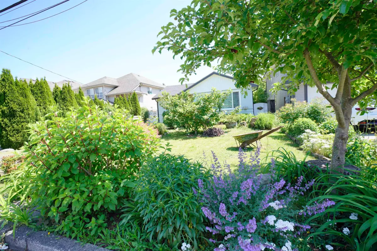 Family Room Photo of 9448 Coote Street, Chilliwack, BC