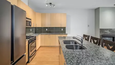 312 6233 London Road, Richmond, BC, Richmond — Apartment/Condo for sale