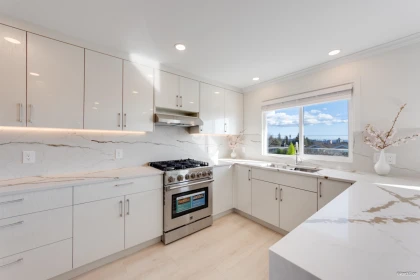 Powder Room Photo of 2175 Lawson Avenue, West Vancouver, BC