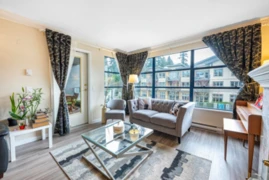 206 3151 Woodbine Drive, North Vancouver, BC
