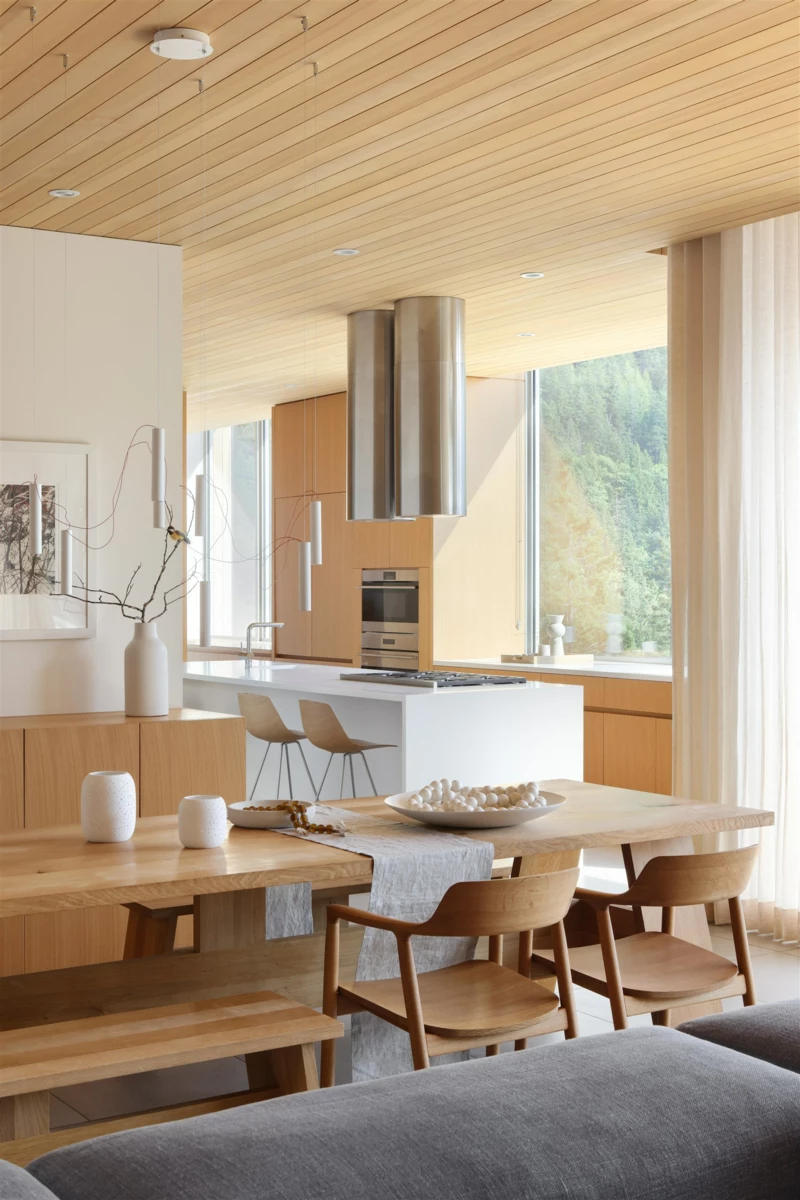 Dining Area Photo of 38574 High Creek Drive, Squamish, BC