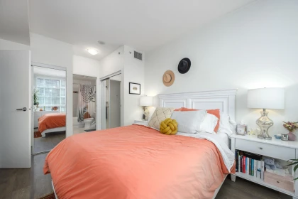 Bedroom 4 Photo of 405 168 E Esplanade, North Vancouver, BC