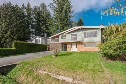 14237 69 Avenue, Surrey, BC, Surrey — Single Family Residence for sale