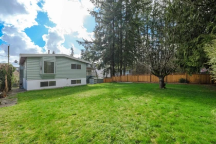 Fitness Center Photo Near 14237 69 Avenue, Surrey, BC