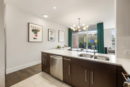 Primary Bathroom Photo of 204 2108 W 12th Avenue, Vancouver, BC