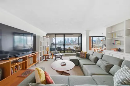 533 666 Leg In Boot Square, Vancouver, BC, Vancouver — Apartment/Condo for sale