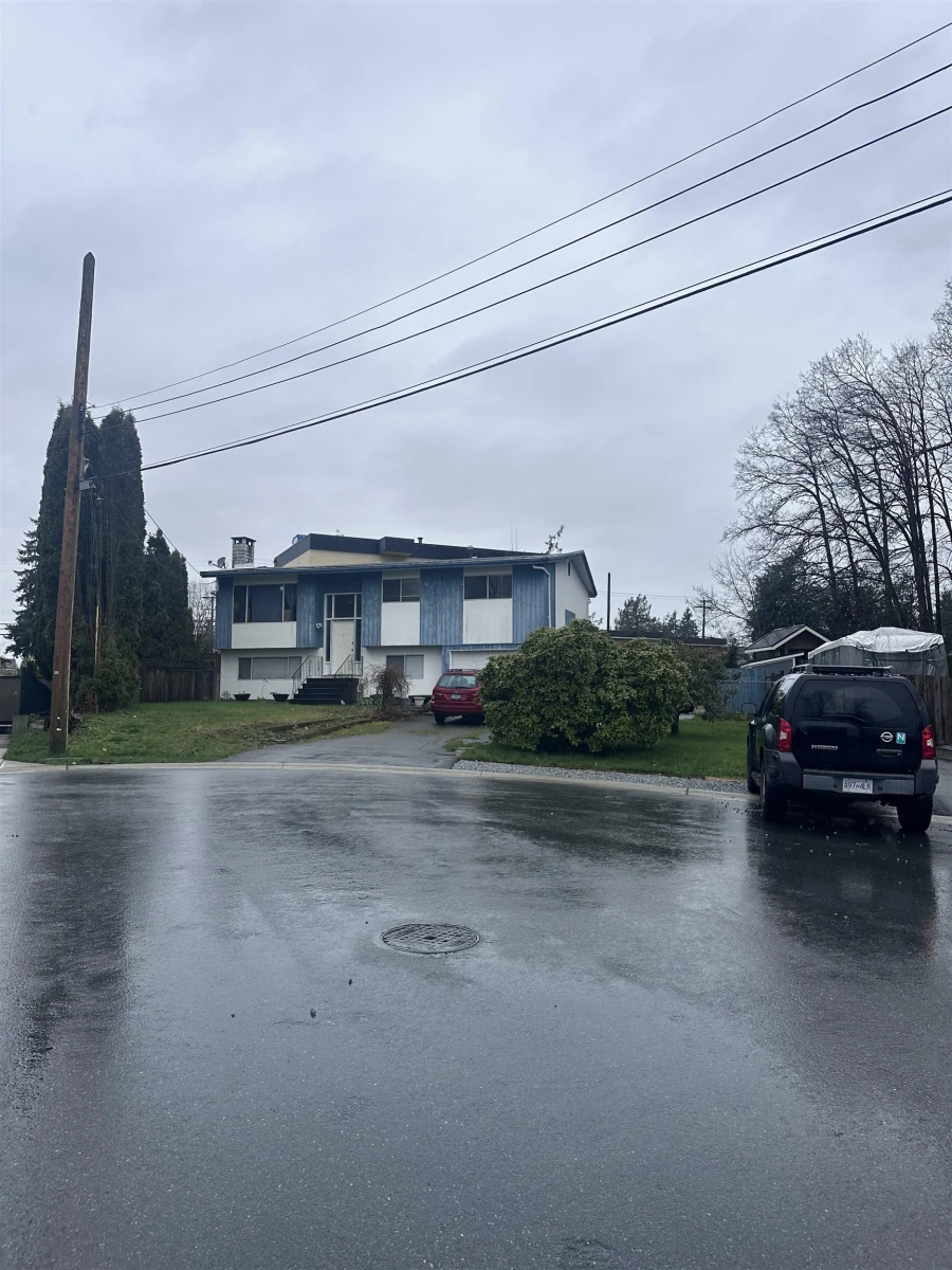Exterior Rear Photo of 27233 29 Avenue, Langley, BC