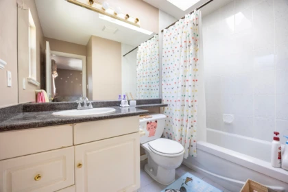 Basement Recreation Room Photo of 2551 Sapphire Place, Coquitlam, BC