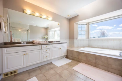 Powder Room Photo of 2551 Sapphire Place, Coquitlam, BC