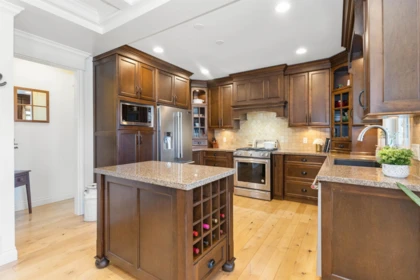 Kitchen Island Photo of 56 3800 Golf Course Drive, Abbotsford, BC