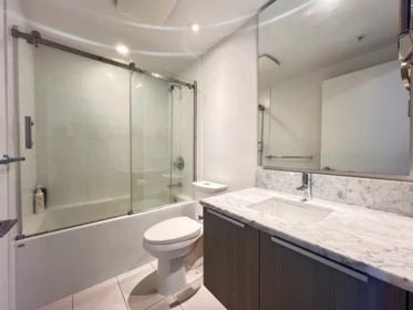 Primary Bathroom Photo of 401 6461 Telford Avenue, Burnaby, BC
