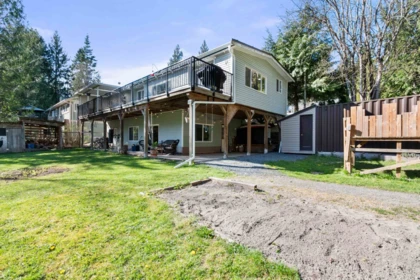 Front Yard Photo of 50940 Riverview Drive, Chilliwack, BC